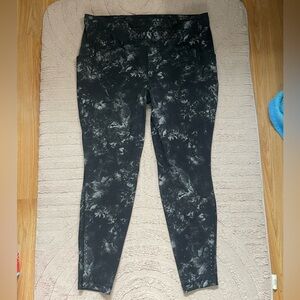 Lululemon athletic leggings size 18